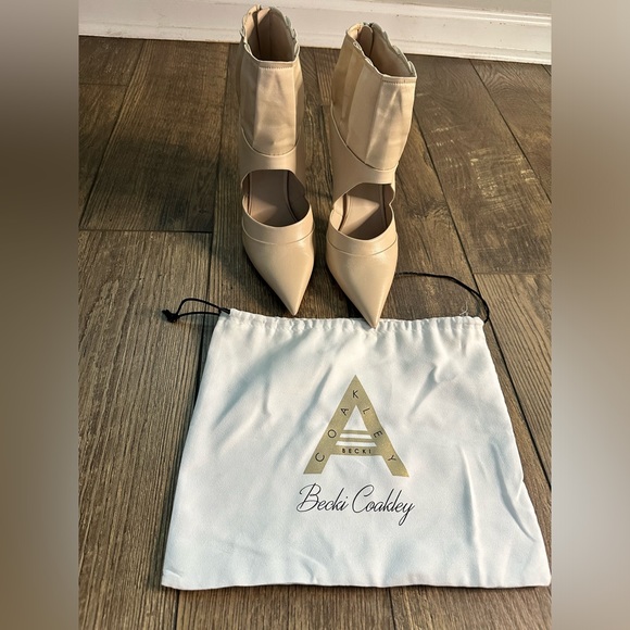 Becki Coakley Heels (size 40) Sold Out Online - Cream - Picture 6 of 10